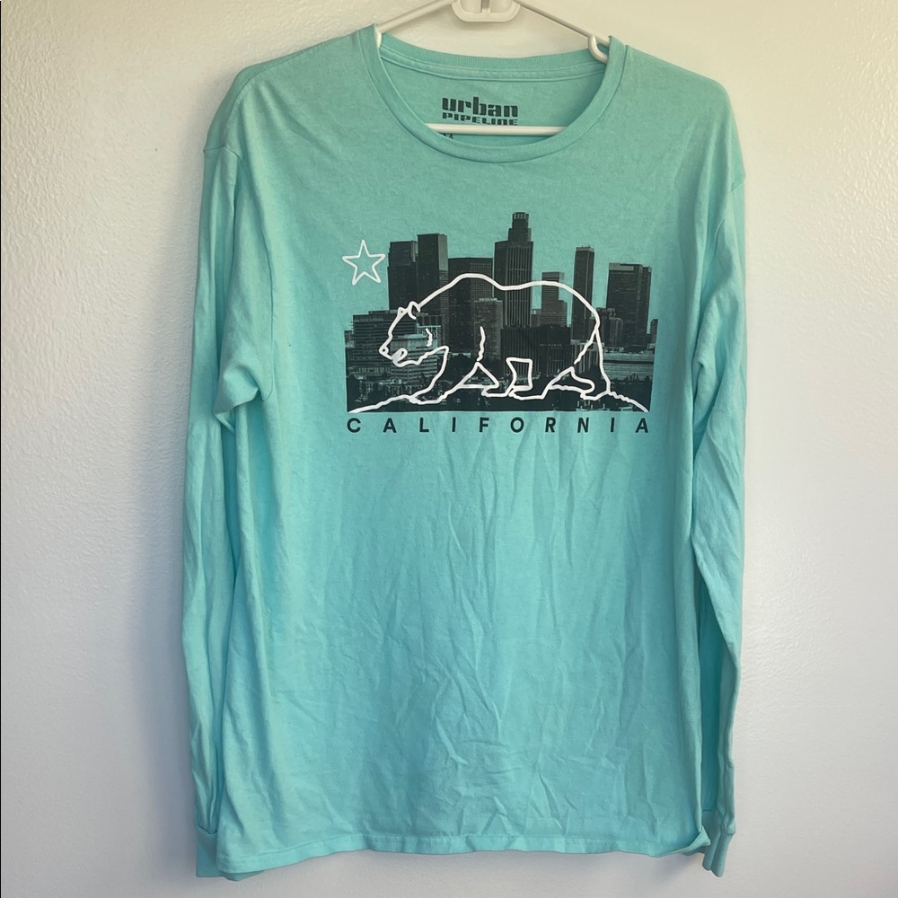 Urban Pipeline California shirt Graphic Long Sleeve Tee size medium